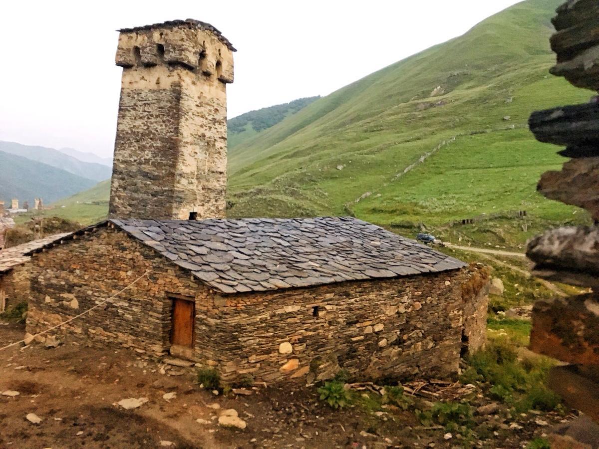 فندق Old House أوشغولي المظهر الخارجي الصورة